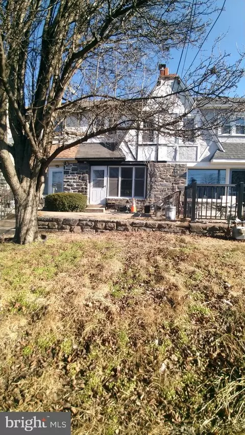 75 High St, Sharon Hill, PA 19079