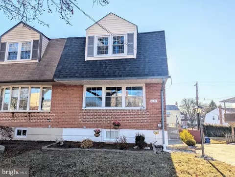 1432 Conway Dr, Swarthmore, PA 19081