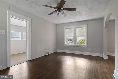 160 White Ave, Marcus Hook, PA 19061 photo 7