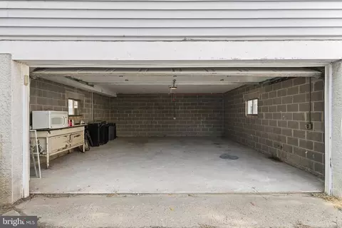 160 White Ave, Marcus Hook, PA 19061 photo 35