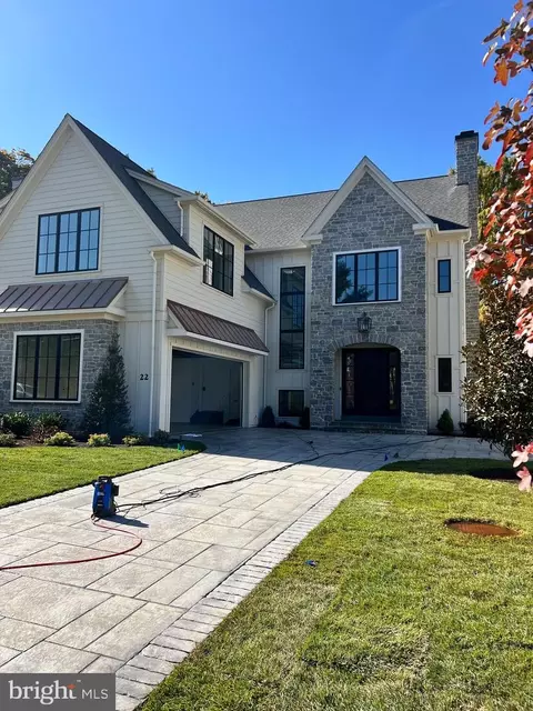 22 Rue St Honore, Wayne, PA 19087