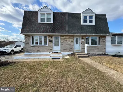 1322 Langley, Marcus Hook, PA 19061 photo 3