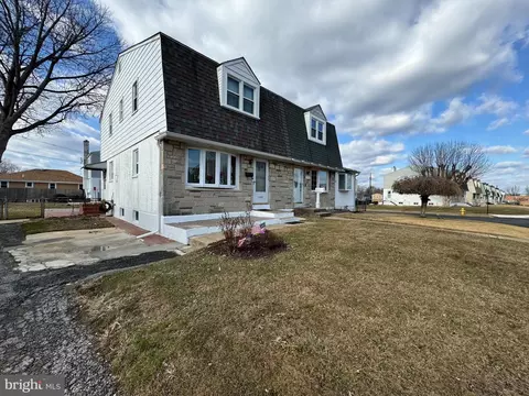 1322 Langley, Marcus Hook, PA 19061 photo 4