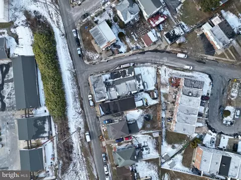 View/Area - 8329 Delaware Ave, Darby, PA 19082 photo 8 of 13