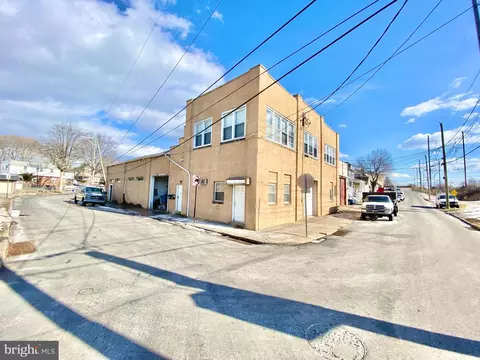 Exterior - 8329 Delaware Ave, Darby, PA 19082 photo 1 of 5