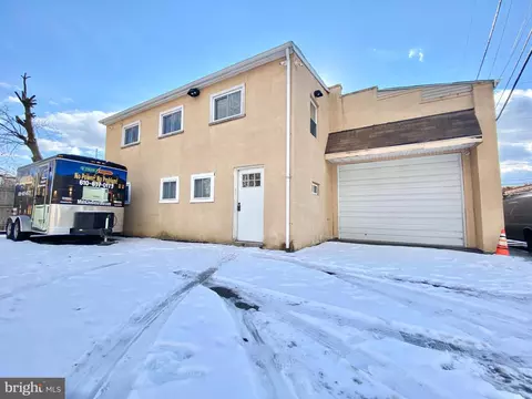 Exterior - 8329 Delaware Ave, Darby, PA 19082 photo 2 of 5