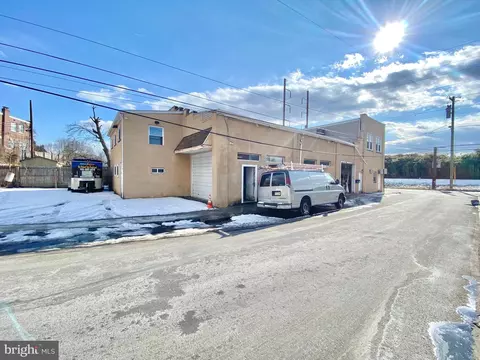 Exterior - 8329 Delaware Ave, Darby, PA 19082 photo 4 of 5