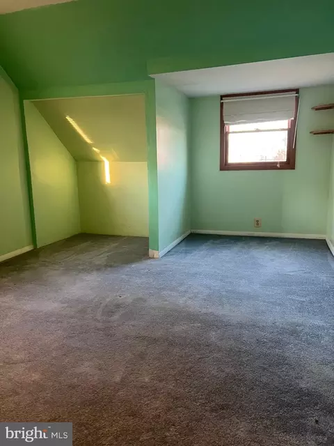 Bedroom - 2558 Secane Rd, Secane, PA 19018 photo 3 of 6