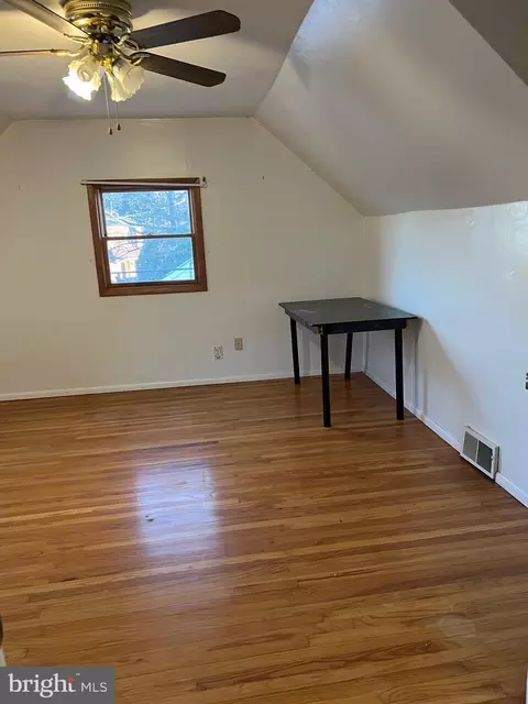Bedroom - 2558 Secane Rd, Secane, PA 19018 photo 1 of 6