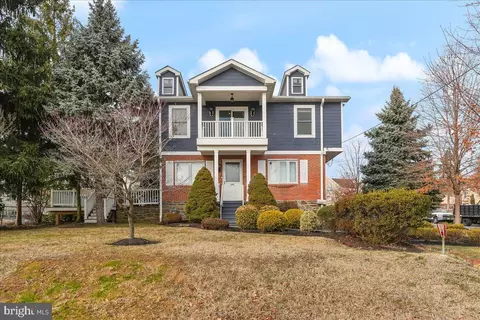 200 S Bishop Ave, Springfield, PA 19064