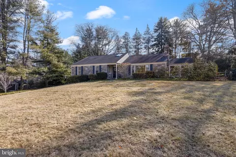 713 Newtown Rd, Villanova, PA 19085