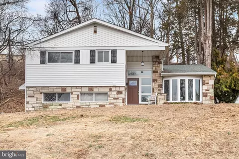 1745 Marilyn Dr, Havertown, PA 19083