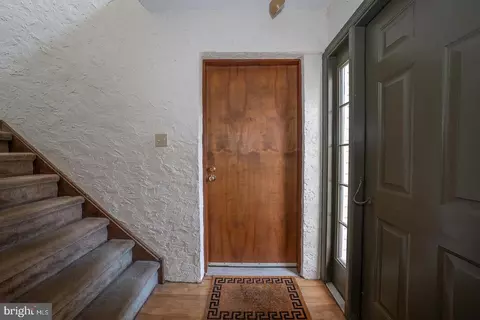 Entry Way - 112 Lantoga Rd UNIT B, Wayne, PA 19087 photo 1 of 1