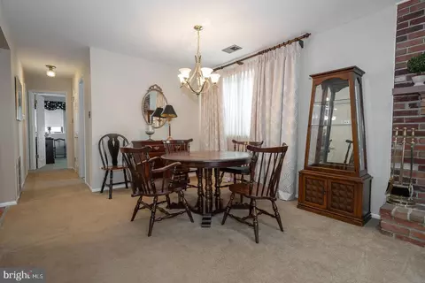 Dining - 112 Lantoga Rd UNIT B, Wayne, PA 19087 photo 2 of 3
