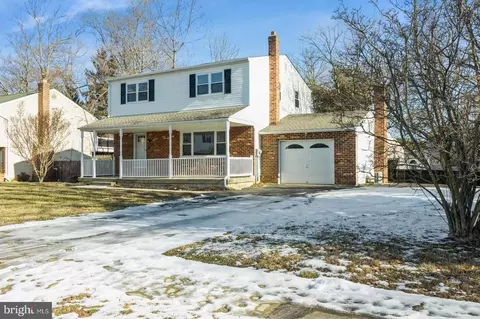 511 Schick Rd, Aston, PA 19014