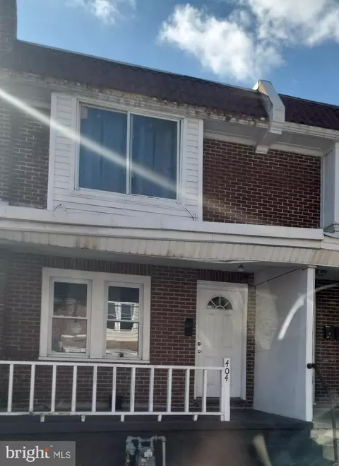 404 Darby Ter, Darby, PA 19023