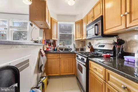 324 Copley Rd, Darby, PA 19082 photo 6