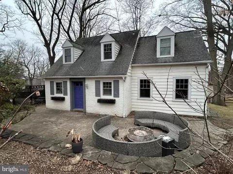 333 W 5th St, Media, PA 19063