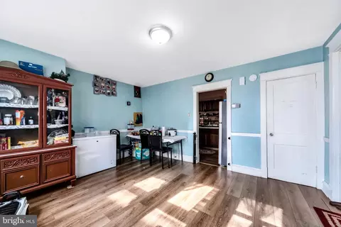 Entry Way - 126 Overhill Rd, Darby, PA 19082 photo 3 of 5
