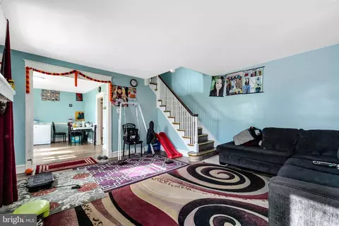 Entry Way - 126 Overhill Rd, Darby, PA 19082 photo 1 of 5