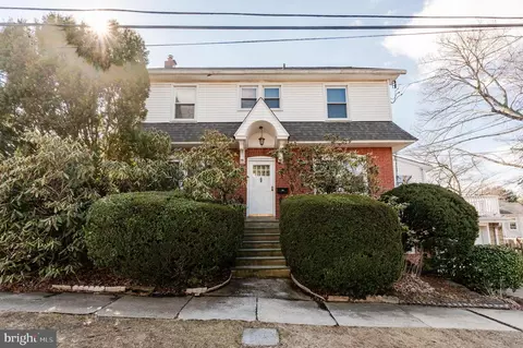 205 W Dupont St, Ridley Park, PA 19078