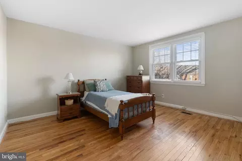 Bedroom - 500 E Lancaster Ave # 119B, Wayne, PA 19087 photo 1 of 2