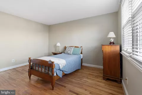 Bedroom - 500 E Lancaster Ave # 119B, Wayne, PA 19087 photo 2 of 2
