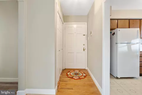 Entry Way - 500 E Lancaster Ave # 119B, Wayne, PA 19087 photo 2 of 5