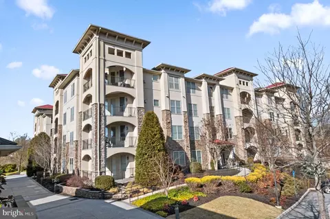 223 Cornerstone Dr #223, Newtown Square, PA 19073