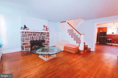 114 Copley Rd, Upper Darby, PA 19082 photo 2