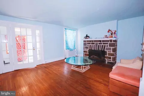 114 Copley Rd, Upper Darby, PA 19082 photo 3