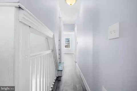 Entry Way - 3316 W 3rd St, Marcus Hook, PA 19061 photo 3 of 4
