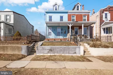 Exterior - 3316 W 3rd St, Marcus Hook, PA 19061 photo 2 of 3