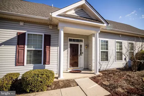 1627 Parkview Ct, Garnet Valley, PA 19060