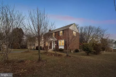 Exterior - 255 Worrell Dr, Springfield, PA 19064 photo 4 of 4