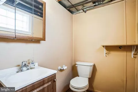 Bath - 255 Worrell Dr, Springfield, PA 19064 photo 1 of 1