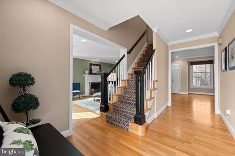 Entry Way - 407 Meadowbrook Ave, Wayne, PA 19087 photo 2 of 5