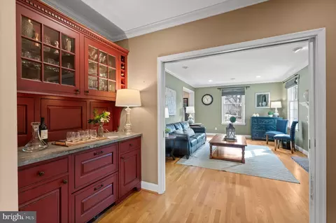 Entry Way - 407 Meadowbrook Ave, Wayne, PA 19087 photo 3 of 5