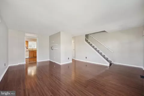 Living - 715 Ricks Cir, Brookhaven, PA 19015 photo 1 of 3