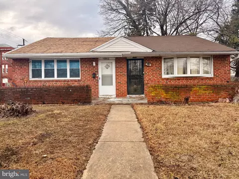 1330 W 2nd St, Chester, PA 19013