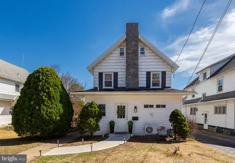 255 Brookline Blvd, Havertown, PA 19083