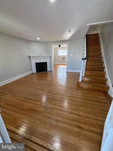 706 Copley Rd, Darby, PA 19082