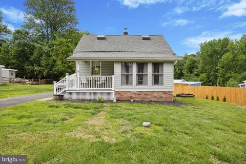 2832 Larkin Rd, Ogden, PA 19061 photo 2