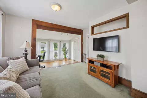 2832 Larkin Rd, Ogden, PA 19061 photo 3