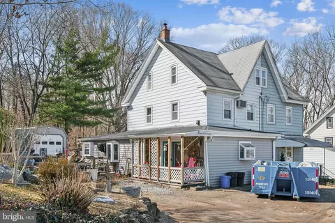 835 Hill Rd, Aston, PA 19014