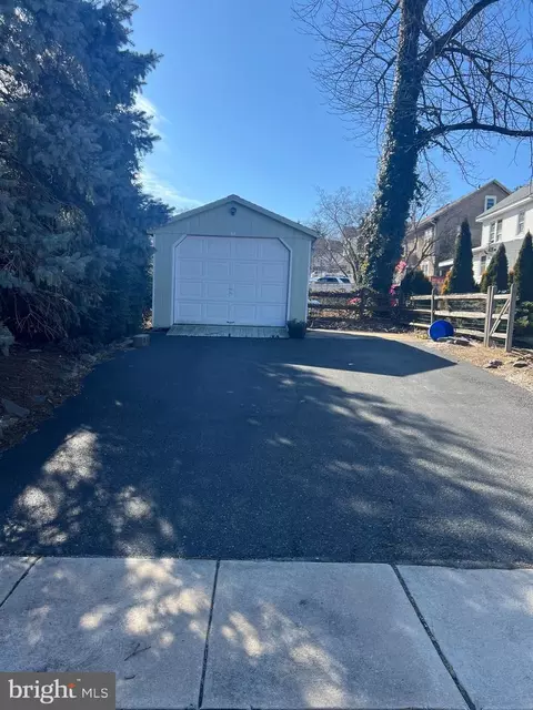 Exterior - 239 E Township Line Rd, Darby, PA 19082 photo 5 of 5