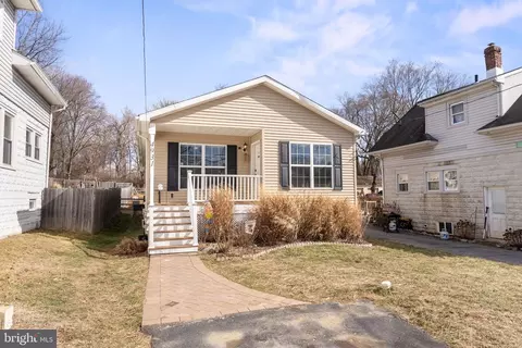 4931 Shepherd St, Brookhaven, PA 19015