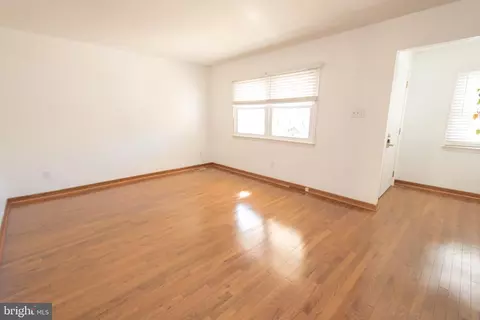 1413 Bradley St, Linwood, PA 19061 photo 3