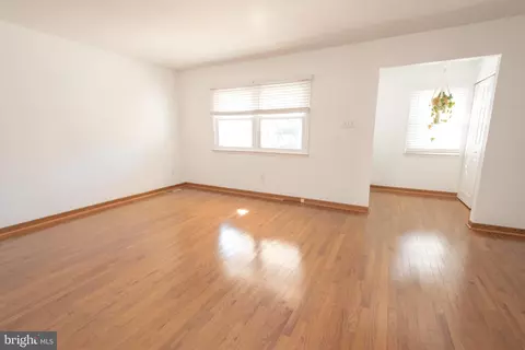 1413 Bradley St, Linwood, PA 19061 photo 4