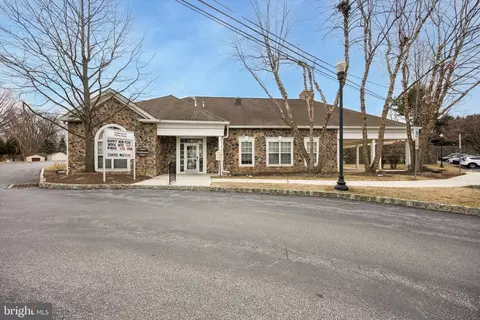 Exterior - 523 Creekside Dr, Brookhaven, PA 19015 photo 3 of 3